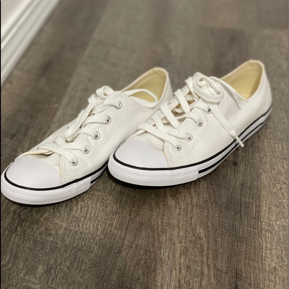 Converse - Picture 2 of 2
